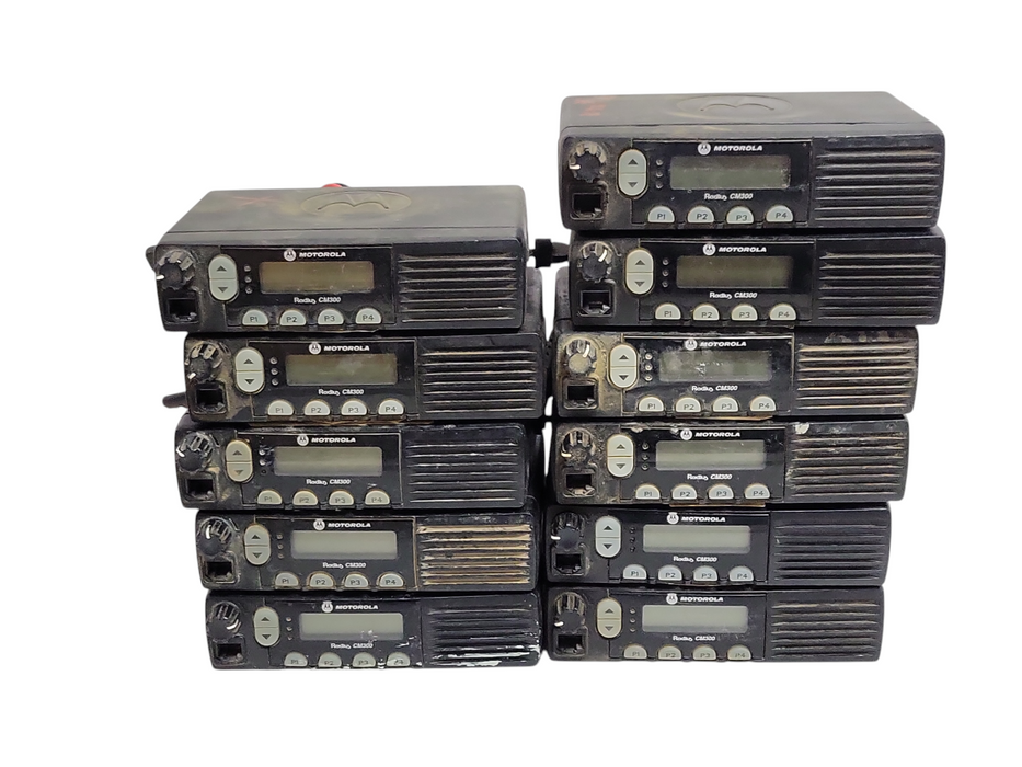 Lot of 11x Motorola CM300 (2x AAM50KQF9AA1AN and 9x AAM50KNF9AA1AN) Radios