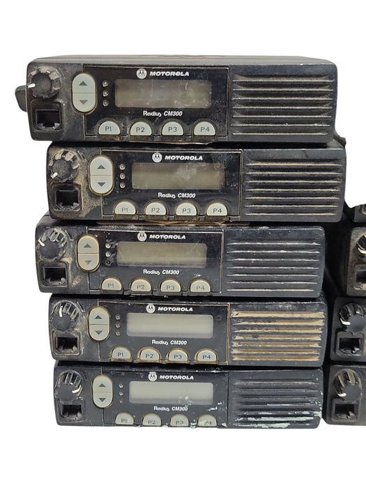 Lot of 11x Motorola CM300 (2x AAM50KQF9AA1AN and 9x AAM50KNF9AA1AN) Radios