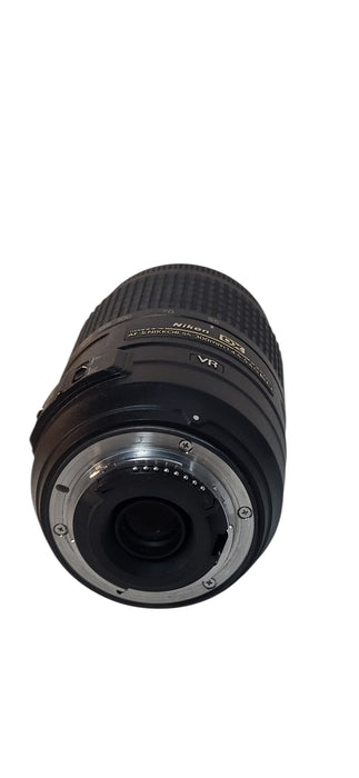 Nikon AF-S DX Nikkor 55-300mm f/4.5-5.6G ED VR lens