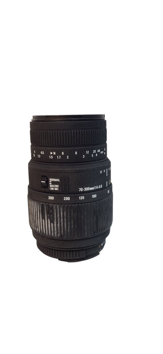 Nikon Sigma Digital Camera Lens 70-300mm 1:4-5.6 DG