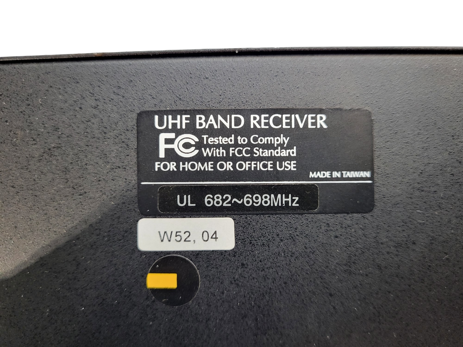 Anchor Audio PLL Synthesized UHF True Diversity Receiver 682-698 Mhz No AC