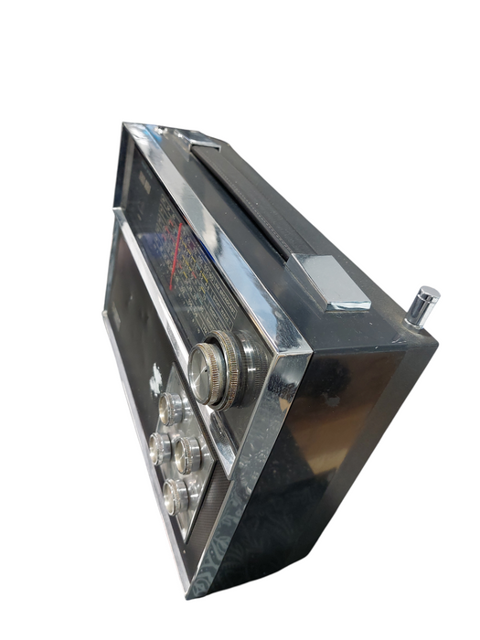 RCA SixBand Radio Solid State Strato World 710