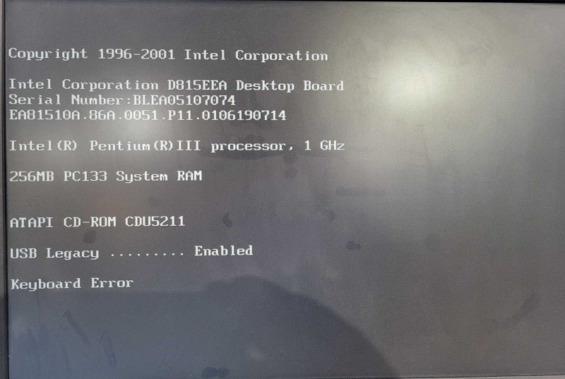 Vintage PC Intel Pentium III 933 MHz 256 MB ram No HDD/No OS !