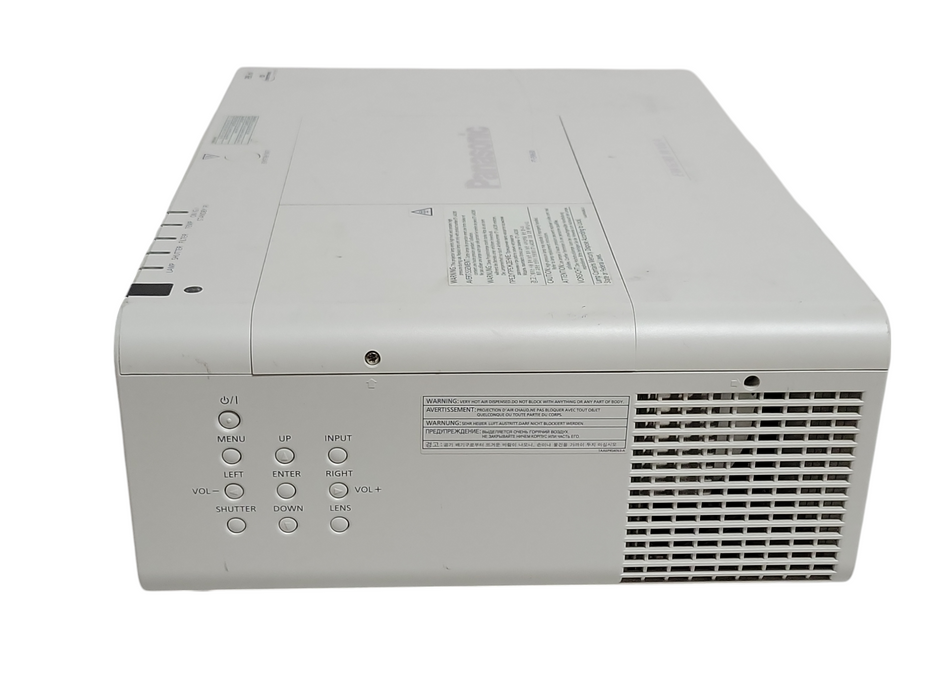 Panasonic PT-EW630U Large Venue LCD Projector 1770 Lamp Hrs , No Remote, READ