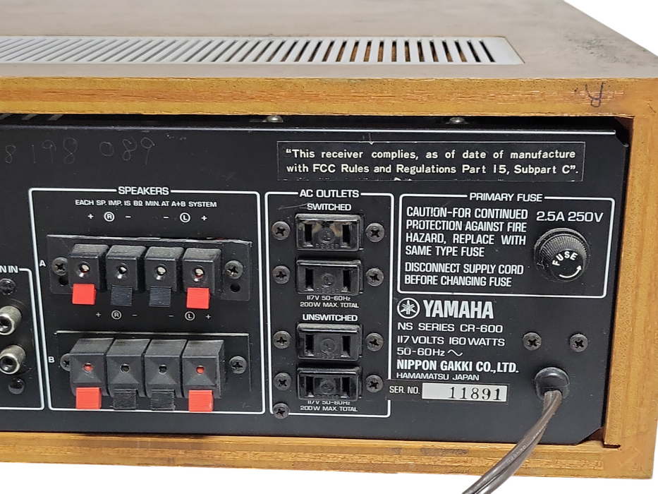 Yamaha CR-600 AM/FM Stereo Receiver, No Remote, READ