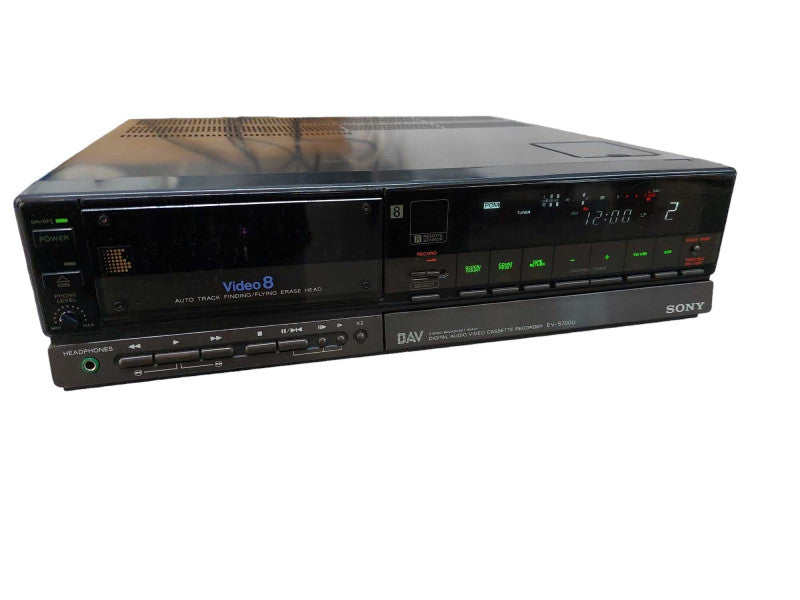 Sony DAV Digital Audio Video8 Cassette Recorder EV-S700U =