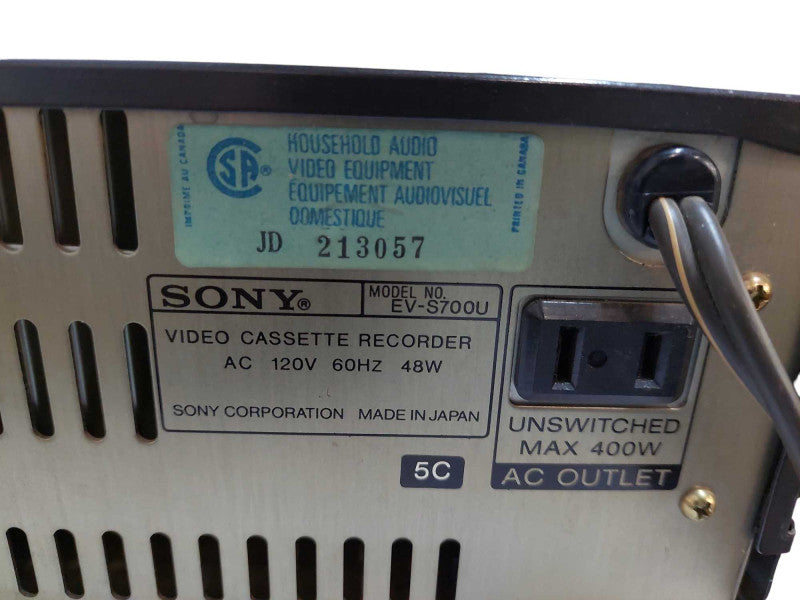 Sony DAV Digital Audio Video8 Cassette Recorder EV-S700U =