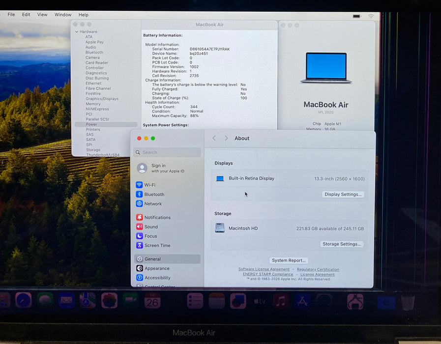 Apple MacBook Air 13" M1 2020 16GB RAM 256GB SSd Bad LCD For Parts/Repair READ!