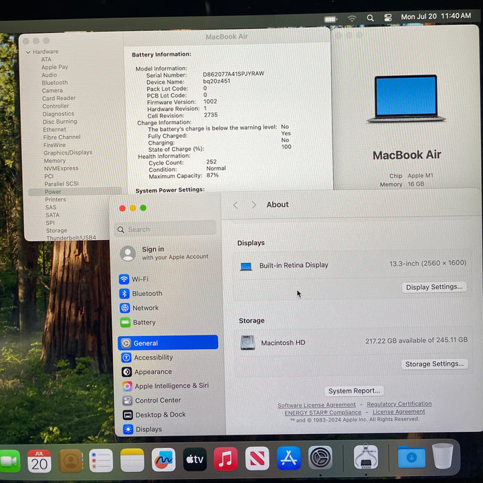 Apple MacBook Air 13" M1 2020 16GB RAM 256GB SSD Faulty LCD For Parts/Repair