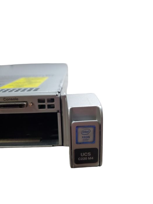 Cisco UCS C220 M4 - 1x Xeon E5-2620 v3, 32GB DDR4, 12G SAS - No HDD