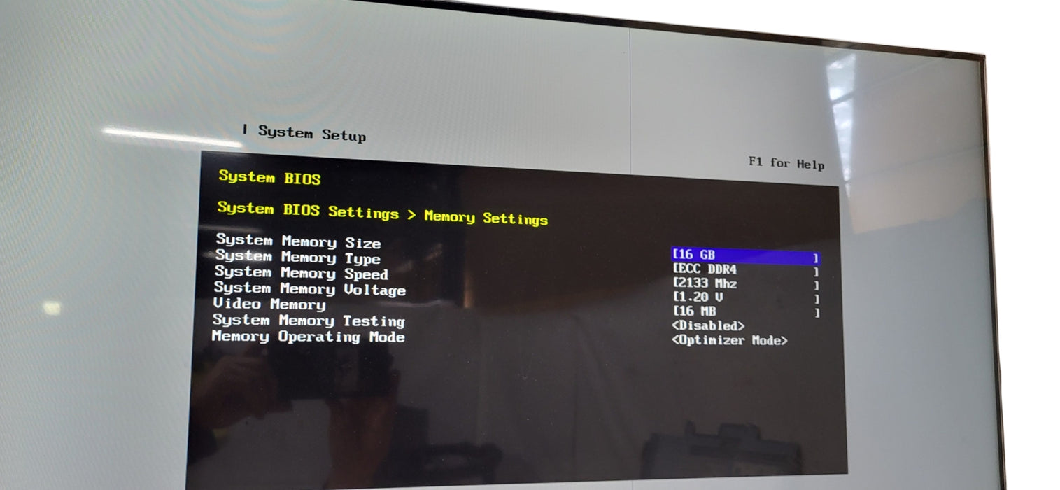 Dell EMC PowerEdge R330 Xeon E3-1220 v5 | 16GB DDR4 | H330 | 2x350W | 4x3.5"