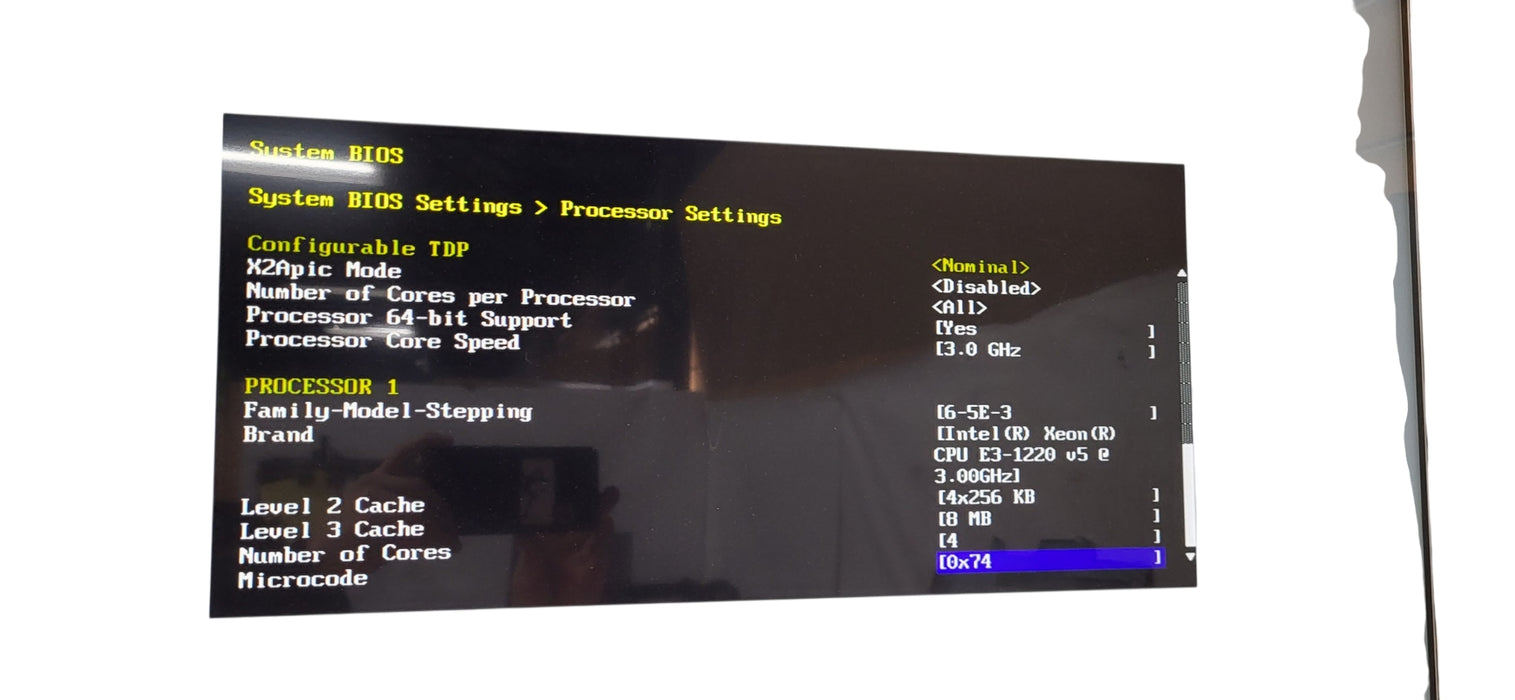 Dell EMC PowerEdge R330 Xeon E3-1220 v5 | 16GB DDR4 | H330 | 2x350W | 4x3.5"