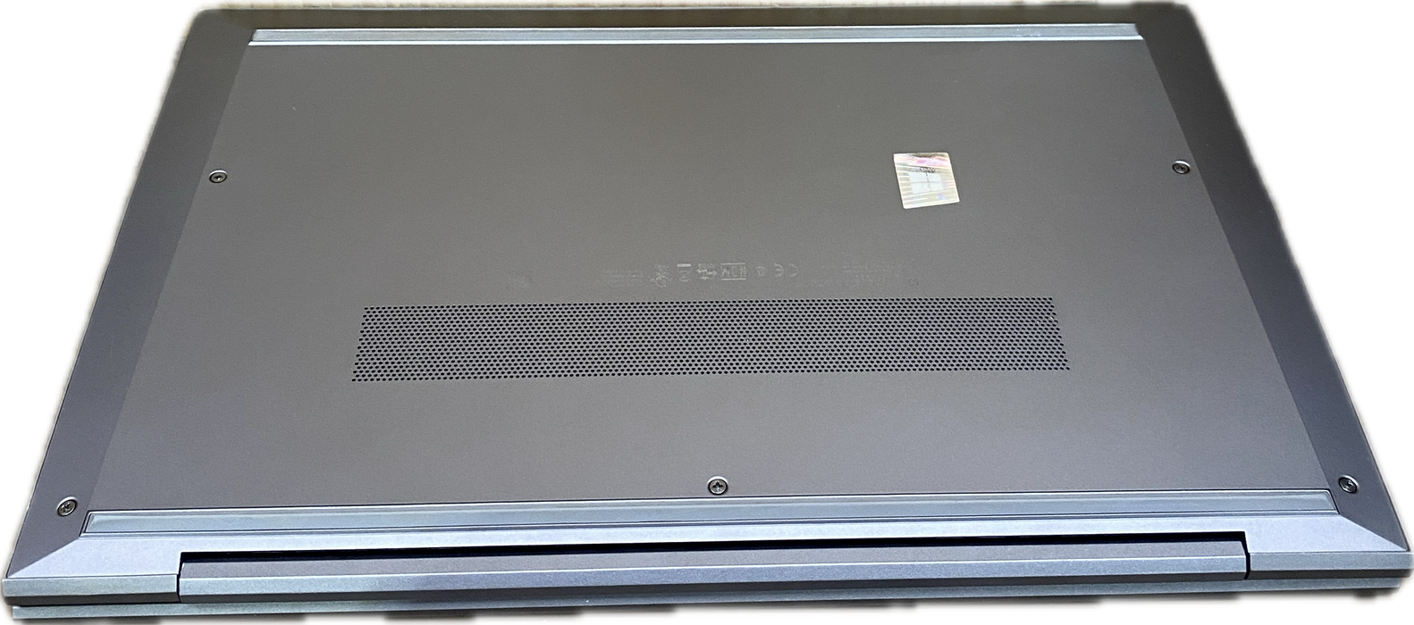 HP ZBook Firefly 14" G8 Core i5-1135G7 2.40GHz 16GB RAM 256GB SSD READ