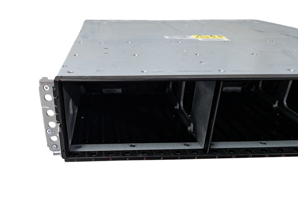 IBM Storwize V5030 Expansion Enclosure 24 x2.5" w/ 2x 01AC579 Expansion Canister
