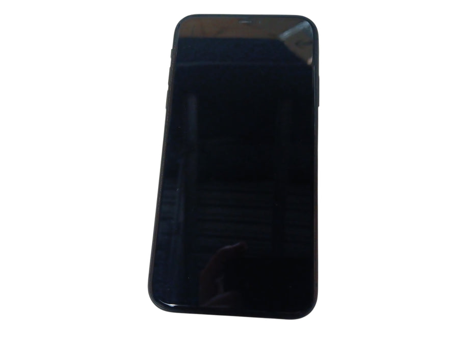 Apple iPhone 11 - 256GB - Black [A2111]