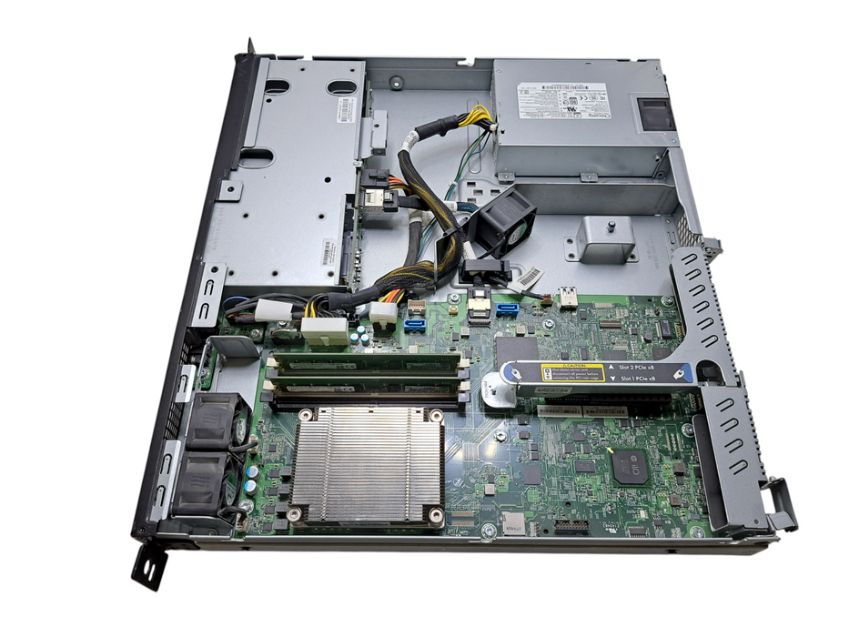 HPE ProLiant DL20 Gen9 4x 2.5" | Xeon E3-1230 v6 @3.50GHz, 16GB DDR4, B140i RAID