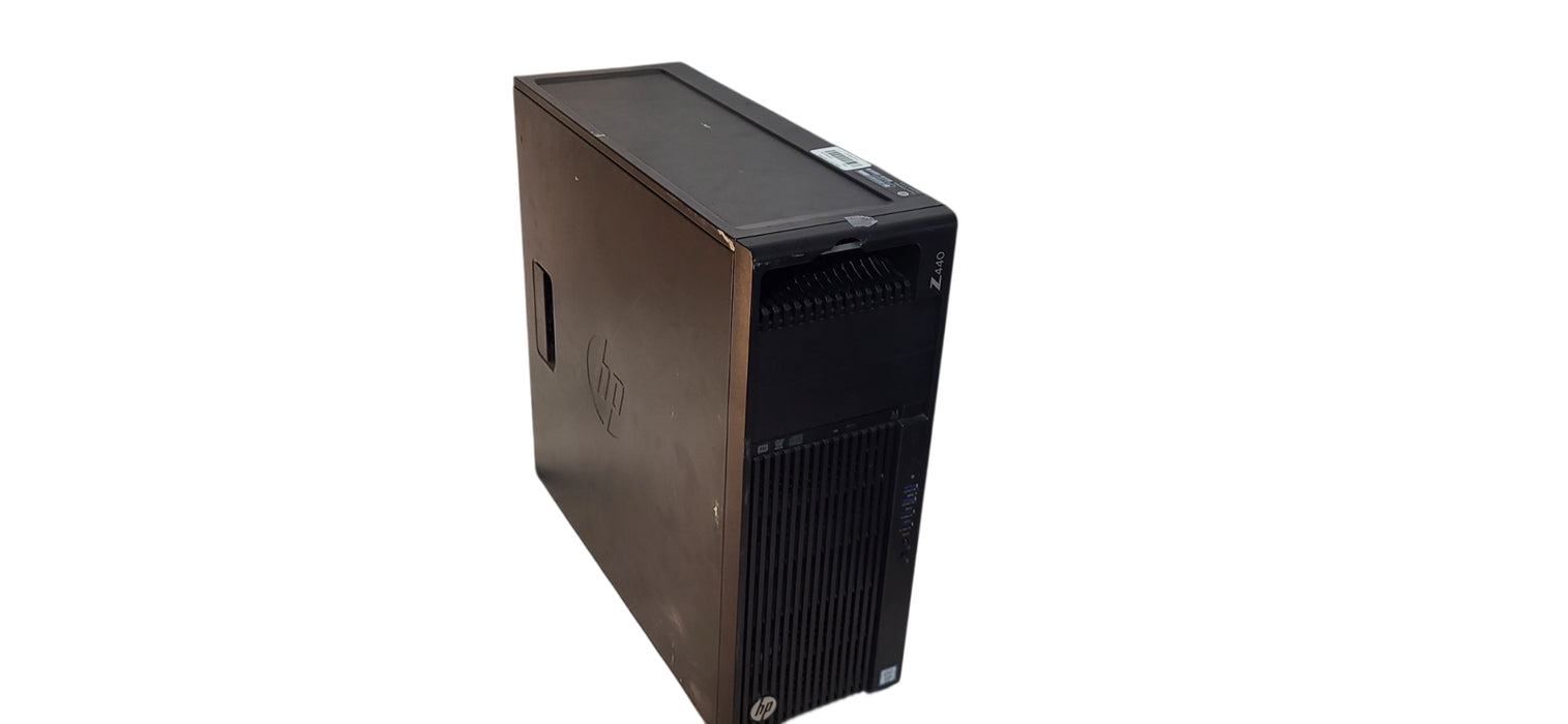 HP Z440 Workstation Xeon E5-2630 V3|  32GB DDR4 | No HDD |700W READ
