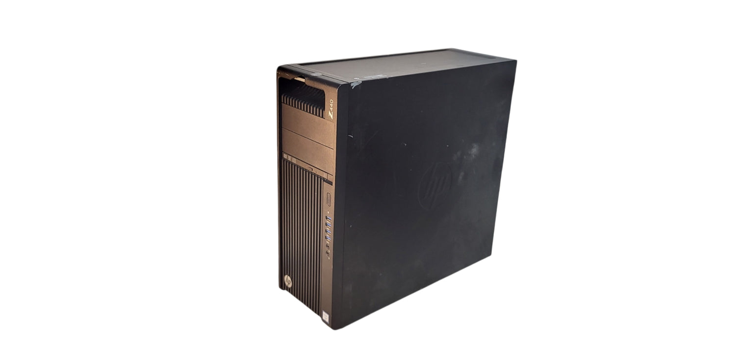 HP Z440 Workstation Xeon E5-2630 V3|  32GB DDR4 | No HDD |700W READ