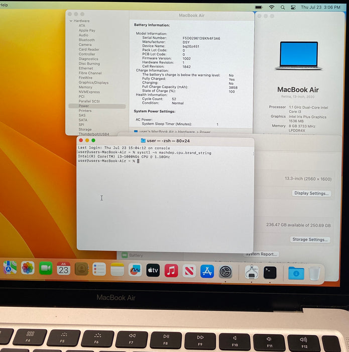 Apple MacBook Air 13" 2020 i3-1000NG4 8GB RAM 256GB SSD No Power Adapter