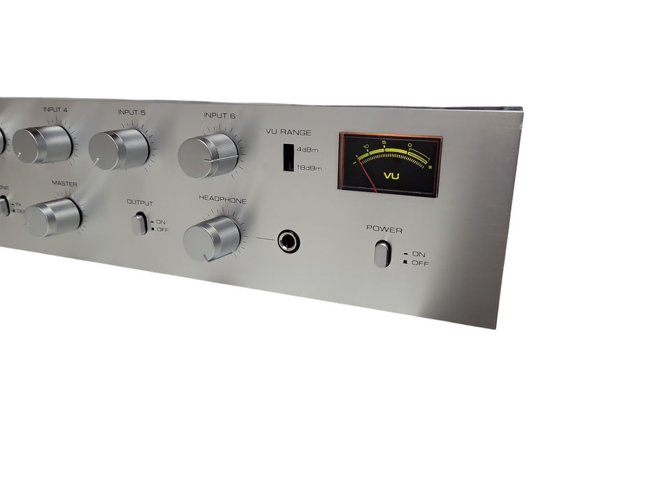 TOA 900 SERIES CHANNEL MODULAR MIXER AND AMPLIFIER MODEL M-900A AC 120V 60 HZ