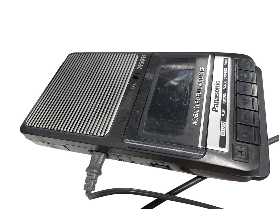 Panasonic Tape Recorder AC/Battery / Full Auto Stop Model: RQ-2102 SlimLine