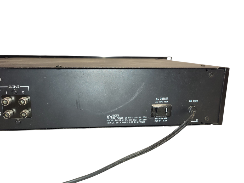 Vintage Technics SH-9010 Stereo Universal Frequency Equalizer Rack Mount READ