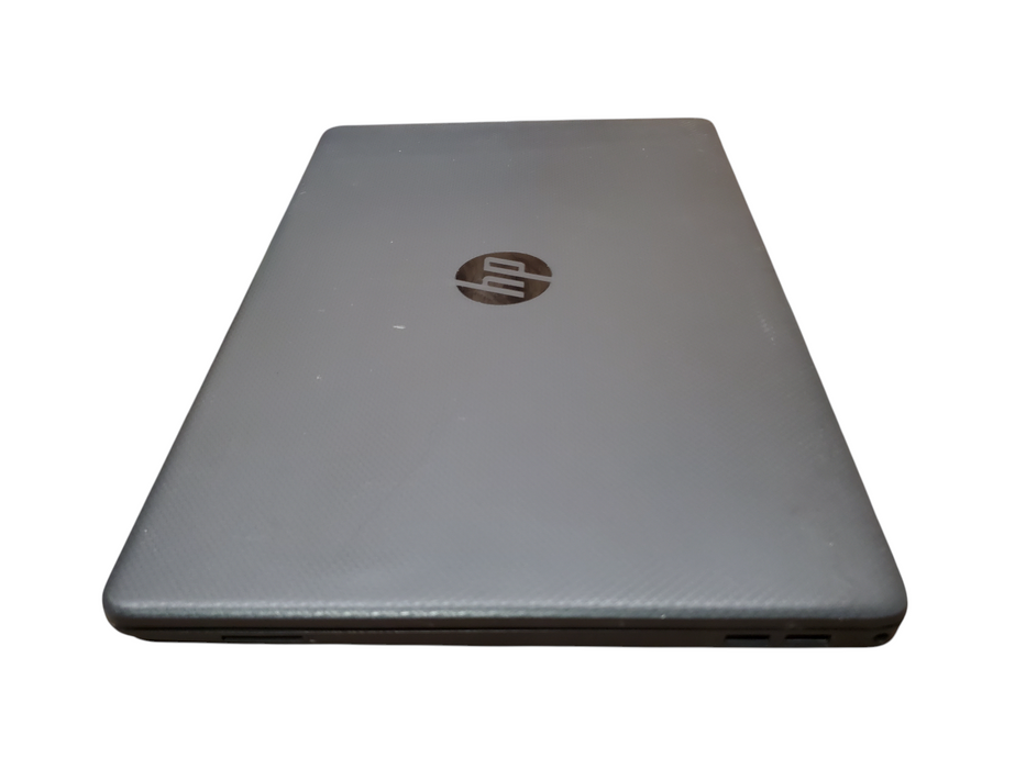HP 250 G8 15.6" i5-1135G7 2.4GHZ 16GB RAM 256GB SSD