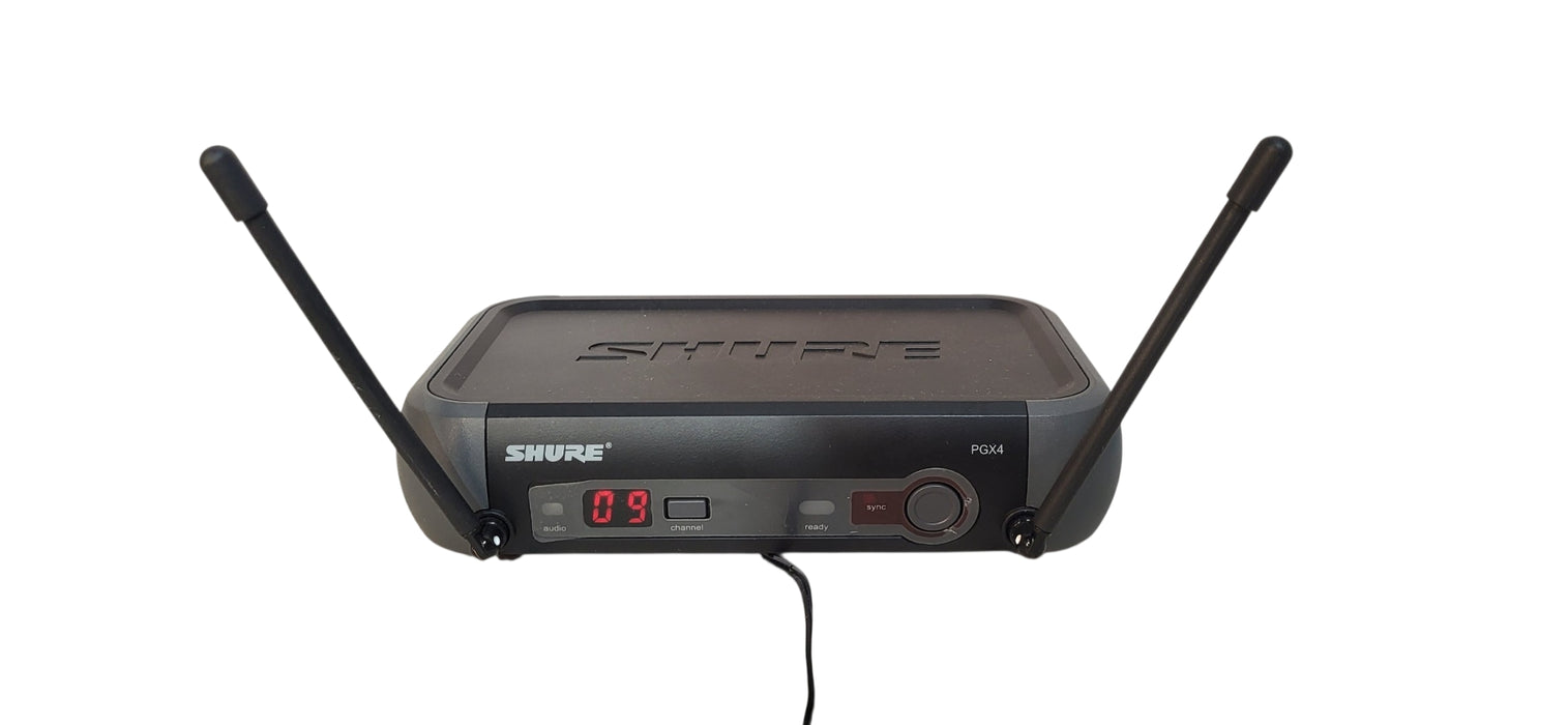 Shure PGX4 J6 Wireless Receiver J6 572-590 MHz w/ AC