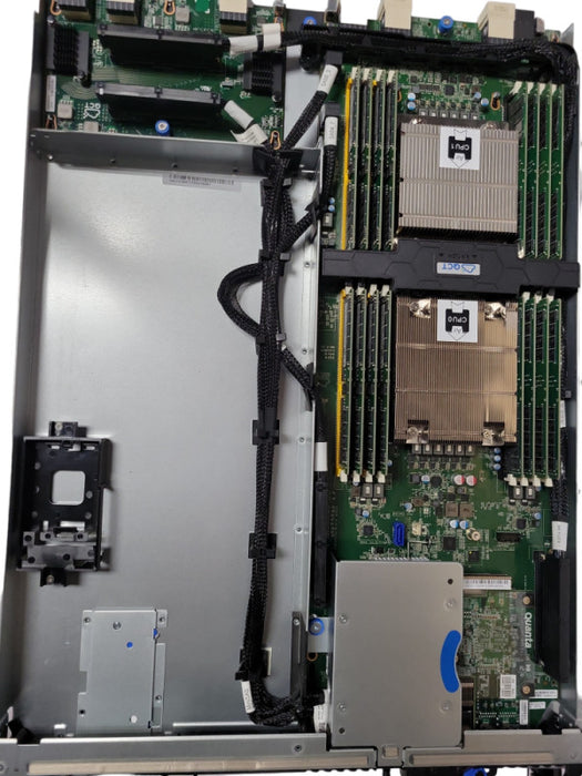 nvidia DGX DGX-1 AI server 8x V100 32GB SXM2  2x E5-2698V4 512GB RAM 3x 1TB