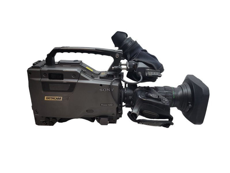 Sony DNW-9WS Professional 2/3\\" 16:9 Betacam SX Camcorder %