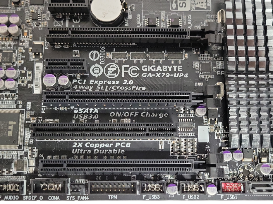 Gigabyte GA-X79-UP4 LGA 2011 Board with Core I7-4820K 3.70GHz CPU, 8GB RAM, READ