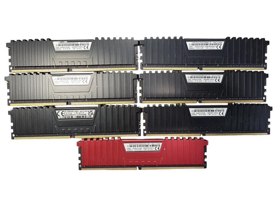 Lot of 7x Corsair Vengeance 16GB DDR4/PC4 Gaming/Desktop RAM