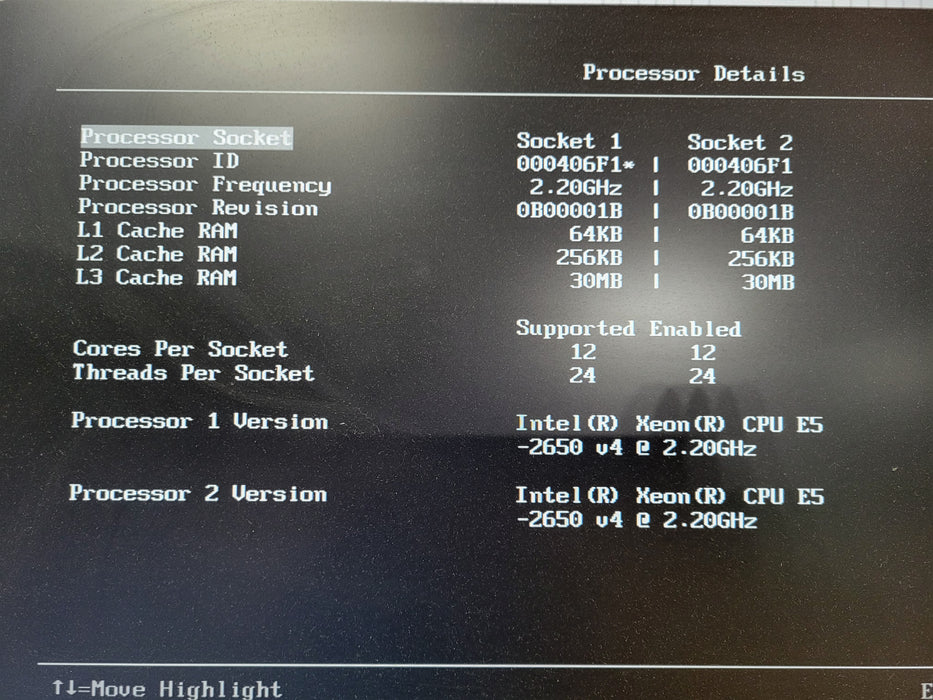 Lenovo System X3650 M5 - 2x Xeon E5-2650 v4, 32GB DDR4 AVAGO MEGARAID - No HDD
