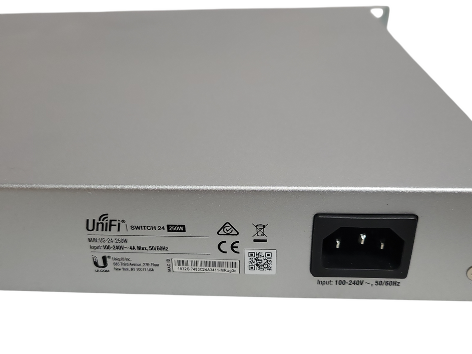 Ubiquiti UniFi US-24-250W 24-Port Gigabit Managed Switch Rack Mountable, READ