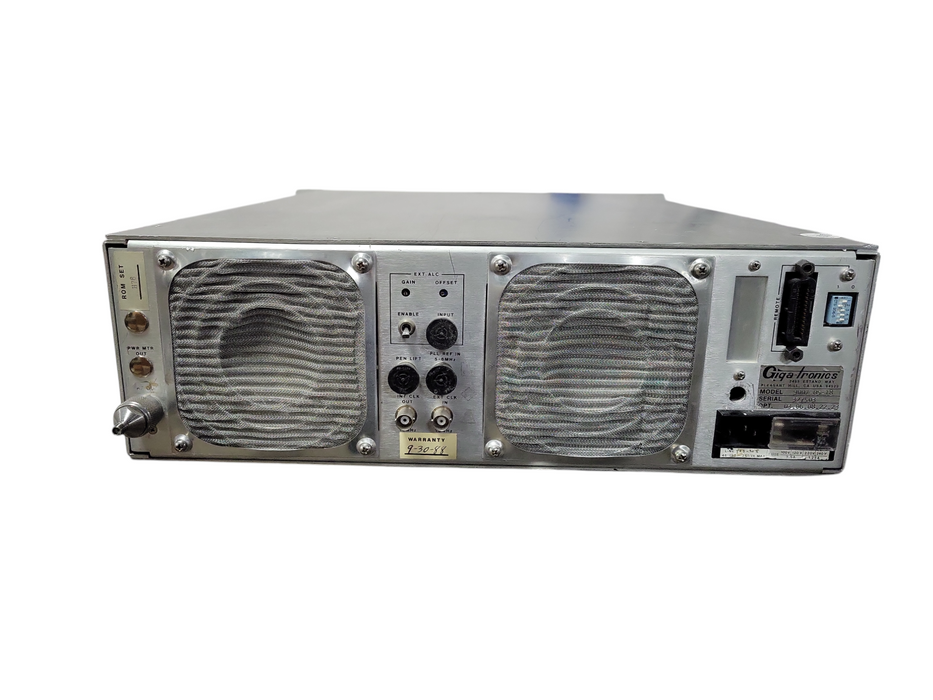 Gigatronics MODEL900 Synthesizer Signal Generator 0.05-18GHZ