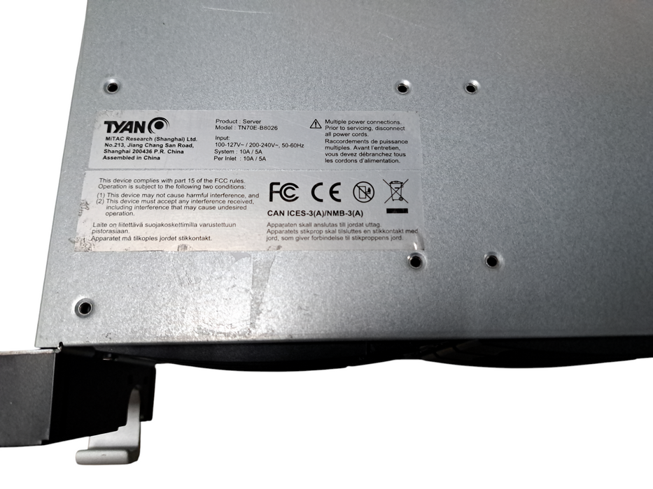 TYAN Transport SX TN70E-B8026 | Barebones | 12x 3.5" | 2x 2.5" | 2x 770W | READ