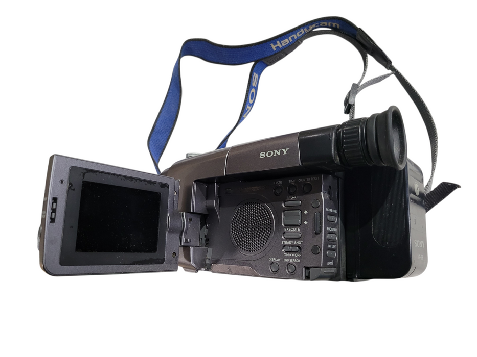 Sony Handycam Hi-8 CCD-TRV40 Camera | Bag & Remote
