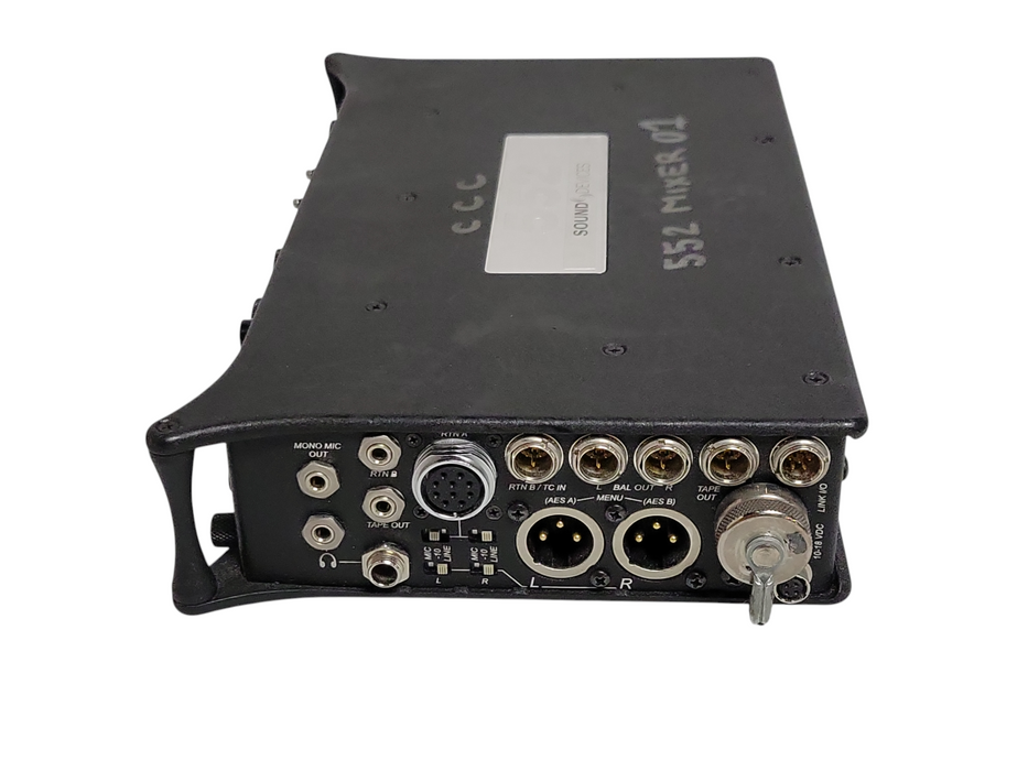 Sound Devices 552 Professional 5 Channel mixer recorder, READ