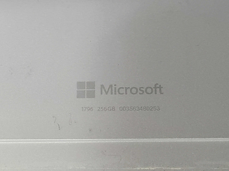 Microsoft Surface Pro (1796) - i5-7300U 2.60GHz, 8GB DDR3, 256GB SSD, No KB