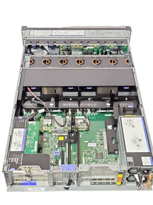 Lenovo SystemX 3650 M5 2U 16x2.5\\", 2x E5-2640V3 2.60GHz, 64GB RAM, M5210 _