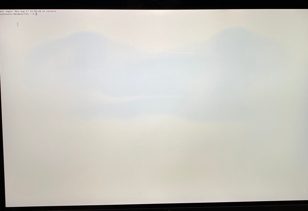 Apple MacBook Pro 15" 2017 i7-7920HQ Radeon Pro 560 GPU 16GB RAM 1TB SSD READ!