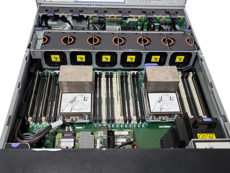 Lenovo SystemX 3650 M5 2U 16x2.5\\", 2x E5-2640V3 2.60GHz, 64GB RAM, M5210 _
