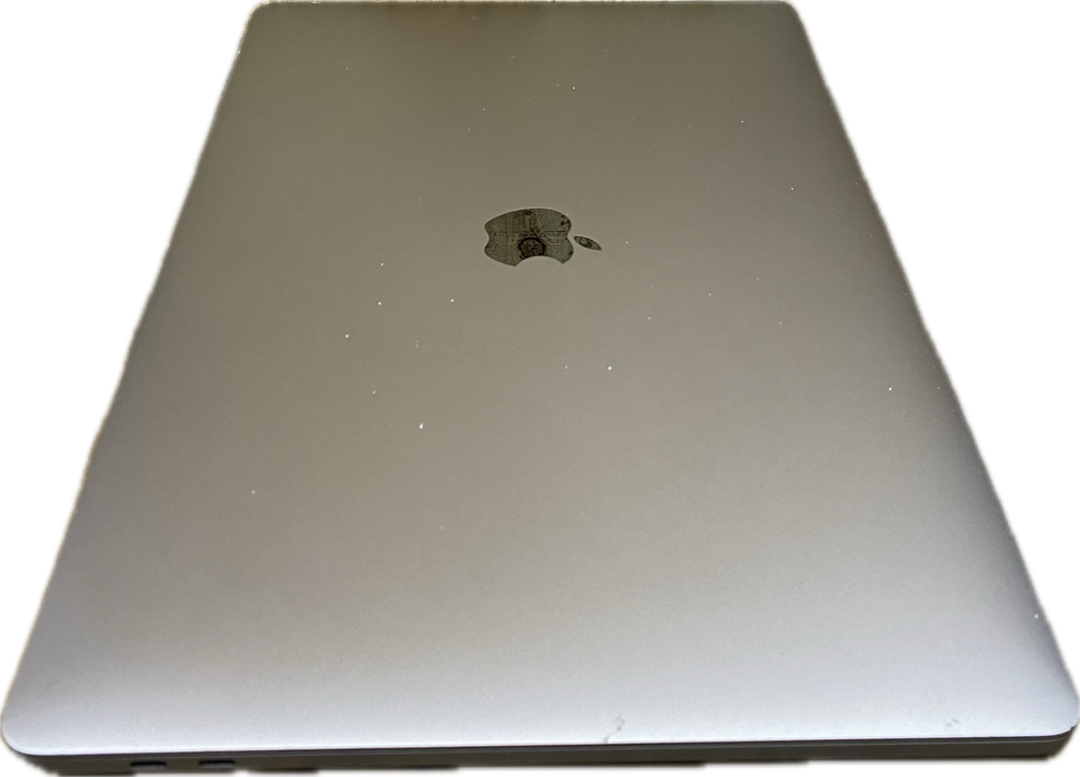 Apple MacBook Pro 15" 2017 i7-7820HQ Radeon Pro 560 GPU 16GB RAM 512GB SSD READ!