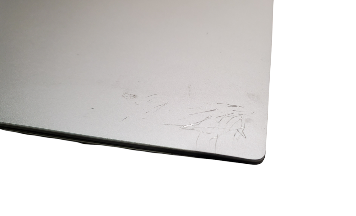 Dell XPS 13 9370 Core i7-8550U@1.8GHz 8GB RAM 256GB SSD READ