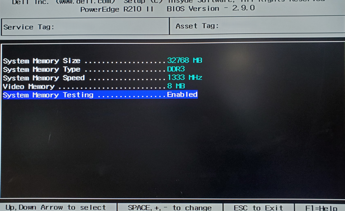 Dell PowerEdge R210 II - 1x Xeon E3-1220, 32GB DDR3 - No HDD