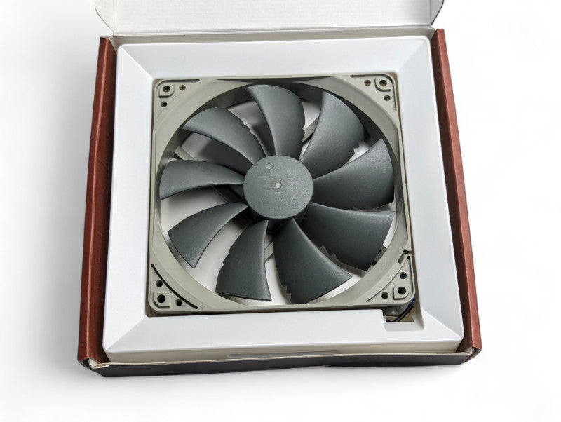 New NOCTUA NF-P14s redux 1200RPM Fan  -