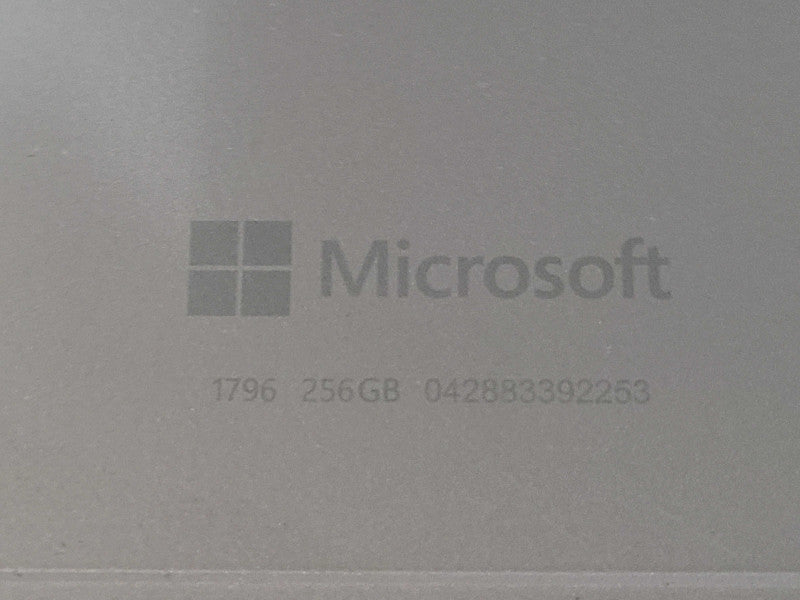 Microsoft Surface Pro 1796, i5-8350U 1.7GHz 4C, 8GB RAM, 256GB SSD, No KB