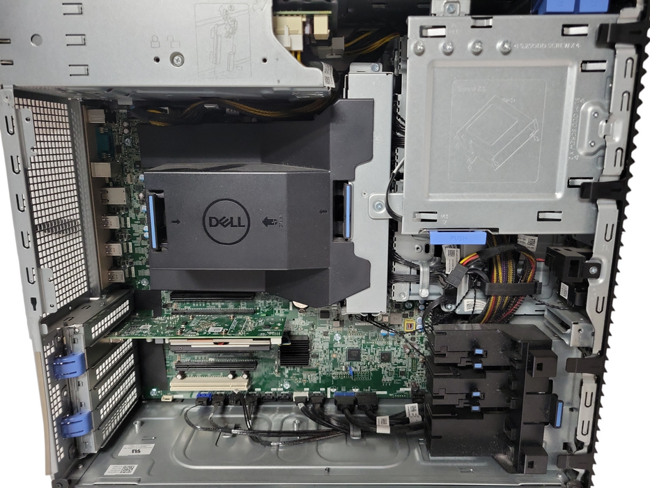 Dell Precision 5820, Xeon W-2225 3.8GHz, 32GB DDR4, 425W PSU, AMD Radeon Rx640