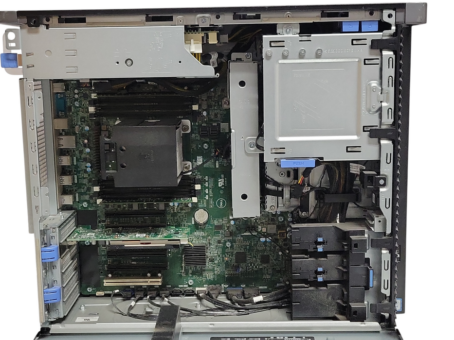 Dell Precision 5820, Xeon W-2225 3.8GHz, 32GB DDR4, 425W PSU, AMD Radeon Rx640