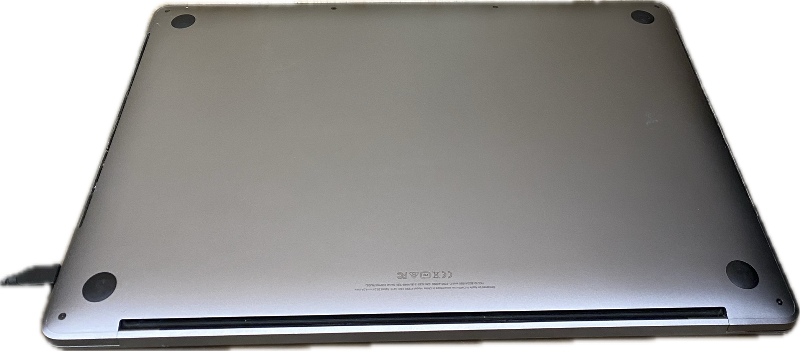 Apple MacBook Pro 15" 2018 i7-8850H Radeon Pro 560X GPU 16GB RAM 512GB SSD READ